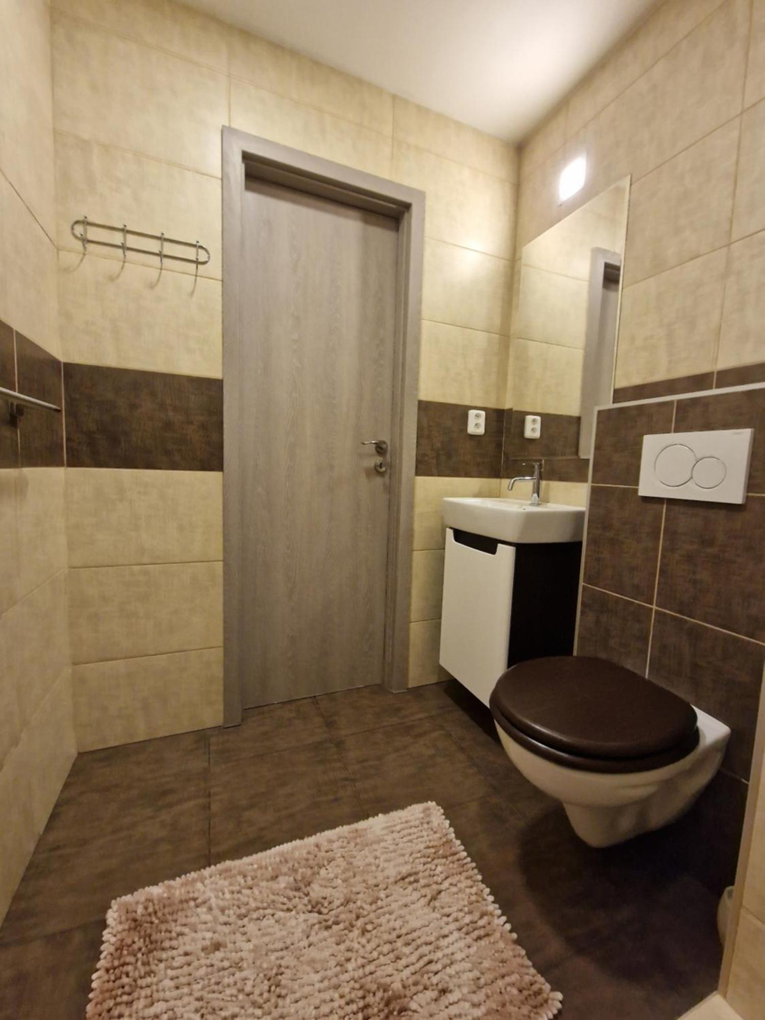 Apartman Valentina Zlín エクステリア 写真